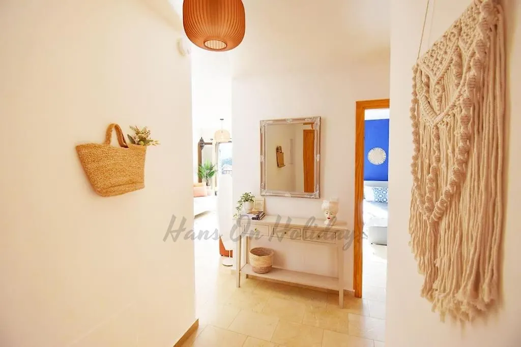 Piso Amaranta, Frigiliana Modern 2 Bedroom, 2 Bathroom Apartment With Air Conditioning And Pool Hansonholiday Rentals