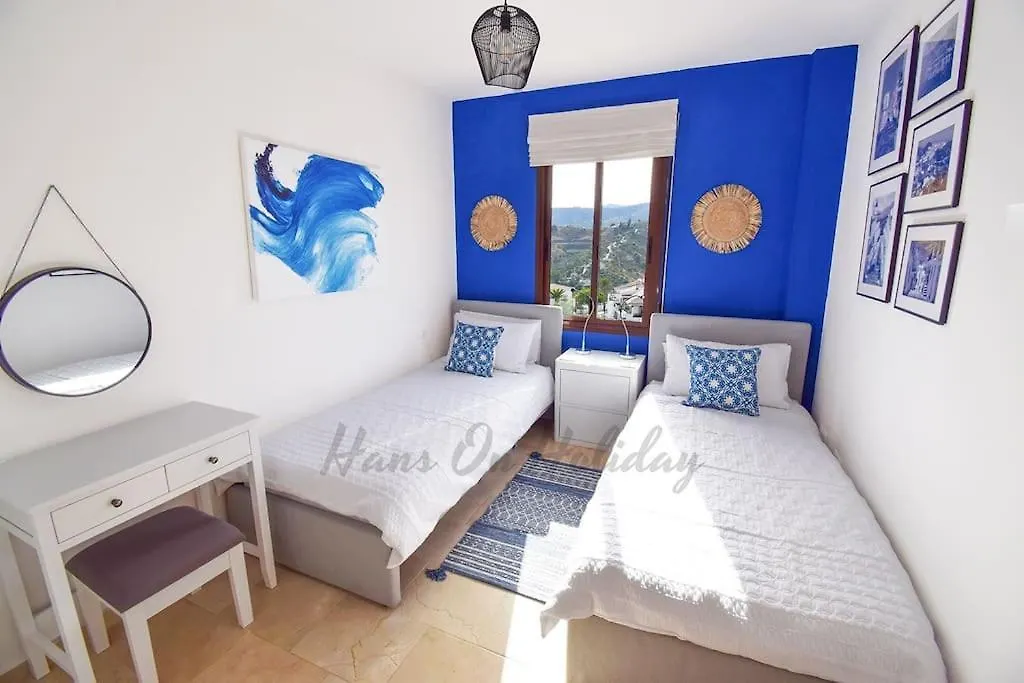 Piso Amaranta, Frigiliana Modern 2 Bedroom, 2 Bathroom Apartment With Air Conditioning And Pool Hansonholiday Rentals 0*,