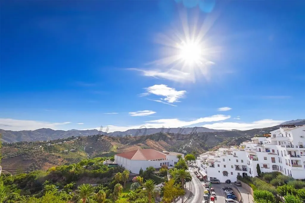 Piso Amaranta, Frigiliana Modern 2 Bedroom, 2 Bathroom Apartment With Air Conditioning And Pool Hansonholiday Rentals